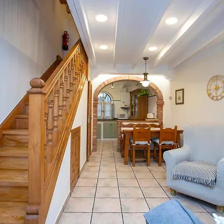 La Casuca De Escalerillas * San Vicente De La Barquera